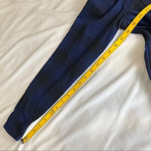 Tilley Women’s Blue Plaid Flannel Shirt S Classic Fit Cotton Button Up Soft - Picture 8 of 11